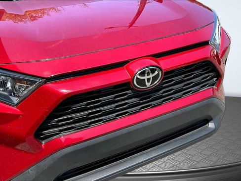 Used 2022 Toyota RAV4 LE FWD image 30