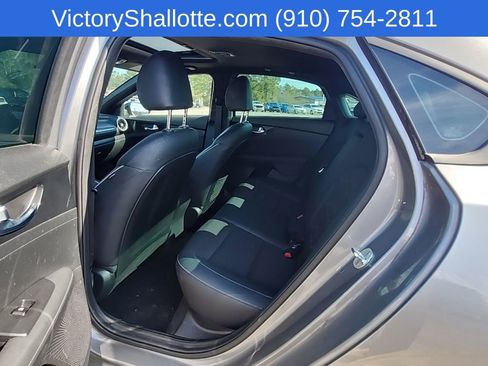 Used 2022 Kia Forte GT-Line w/ GT-Line Premium Package image 18