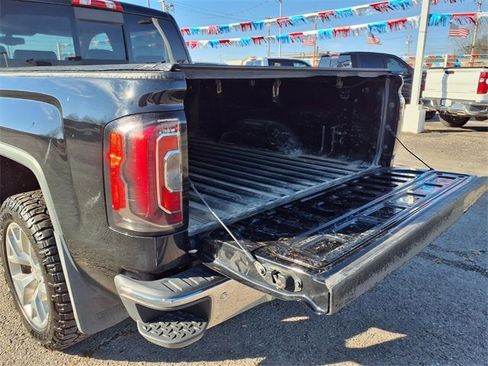 Used 2018 GMC Sierra 1500 SLT w/ SLT Premium Package image 23