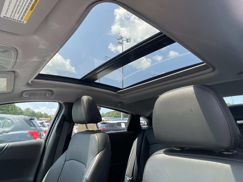 Used 2021 Chevrolet Malibu Premier FWD image 18