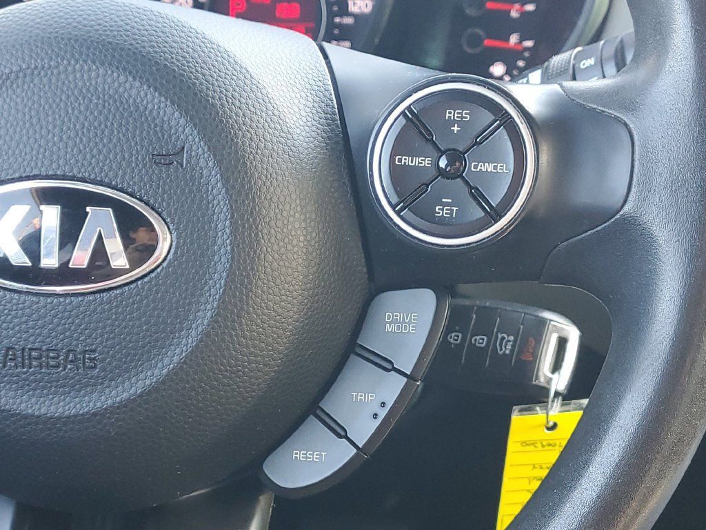 Used 2019 Kia Soul FWD image 17
