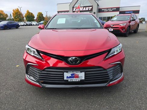 Used 2023 Toyota Camry LE image 9