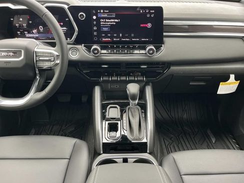 New 2026 GMC Canyon Elevation w/ Convenience Package RWD image 17