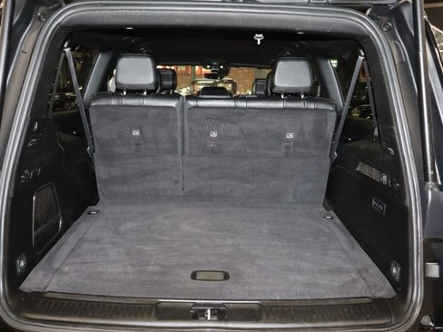 Used 2024 Jeep Wagoneer L Series II w/ Flexible Seating Group AWD/4WD image 30