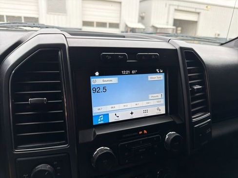 Used 2018 Ford F150 XLT w/ Equipment Group 302A Luxury image 16