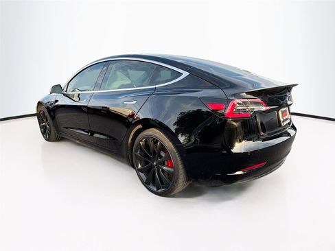 Used 2019 Tesla Model 3 Performance image 4