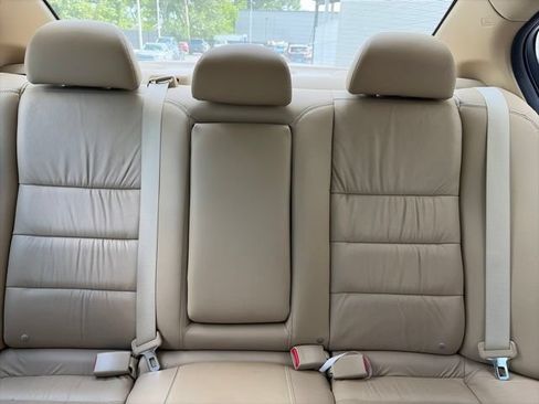 Used 2012 Honda Accord EX-L image 5