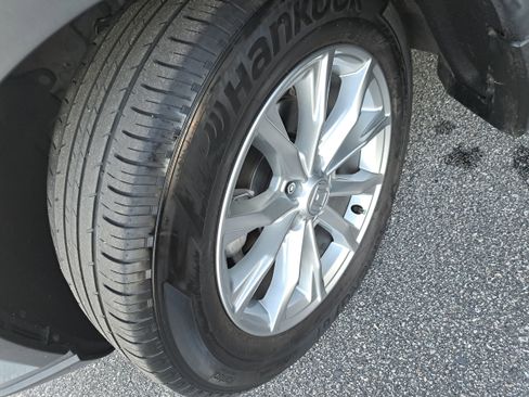 Used 2024 Honda CR-V EX-L image 30