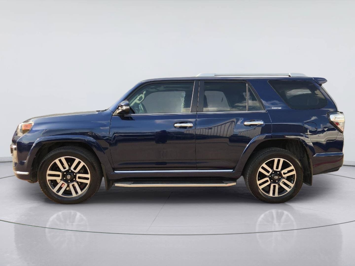 Used 2018 Toyota 4Runner Limited RWD image 4