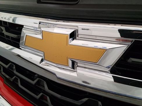 Used 2023 Chevrolet Silverado 1500 LT AWD/4WD image 52
