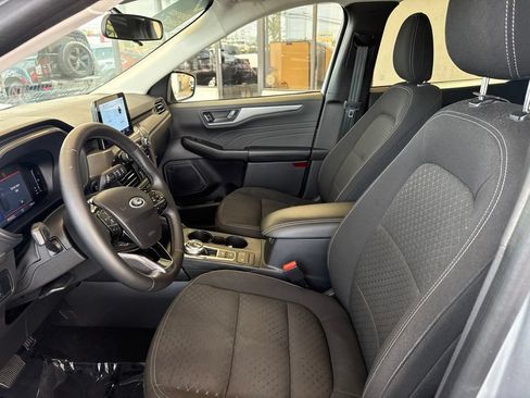 Used 2023 Ford Escape Active AWD/4WD image 12