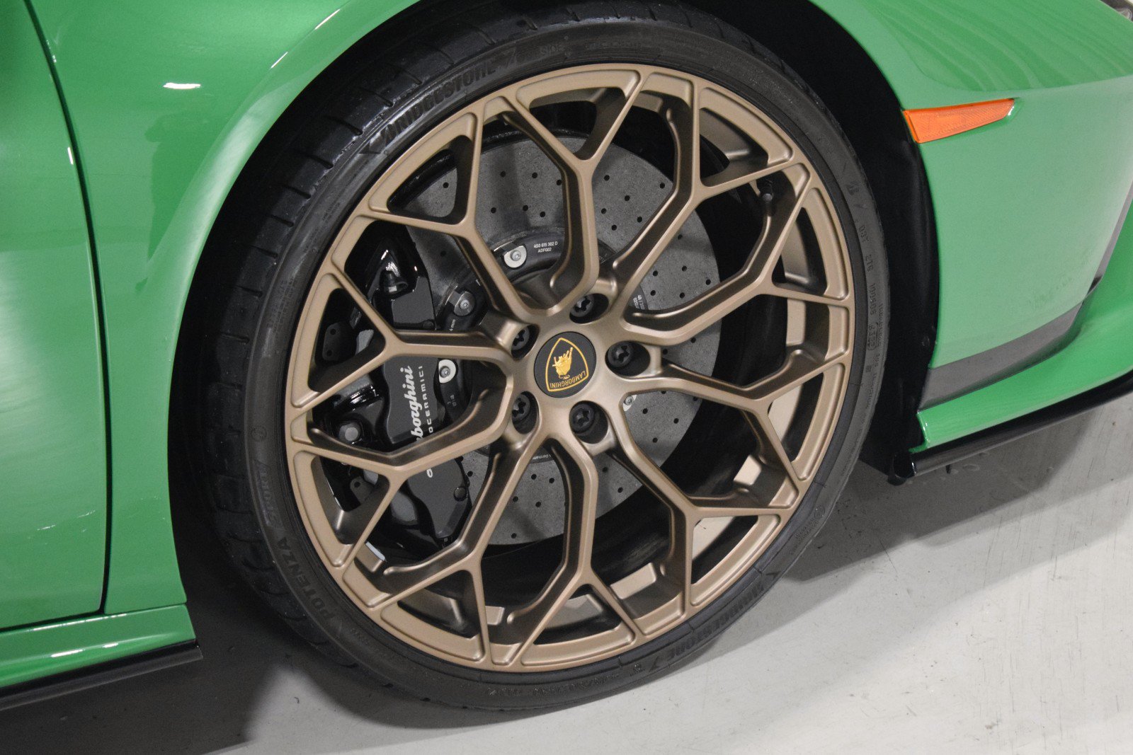 Used 2023 Lamborghini Huracan Tecnica RWD image 13