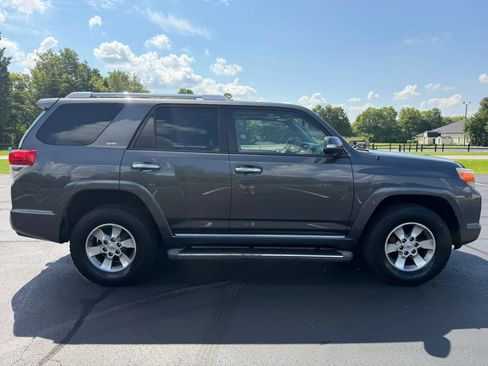 Used 2011 Toyota 4Runner SR5 w/ Convenience Pkg AWD/4WD image 7
