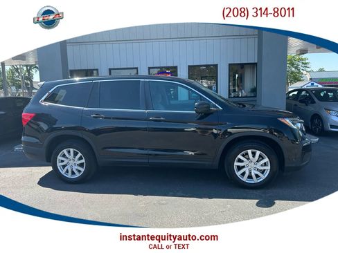Used 2020 Honda Pilot LX image 1