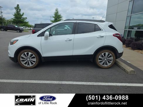 Used 2017 Buick Encore Preferred FWD image 1