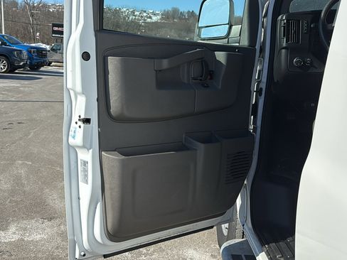 Used 2024 Chevrolet Express 2500 w/ Driver Convenience Package image 12
