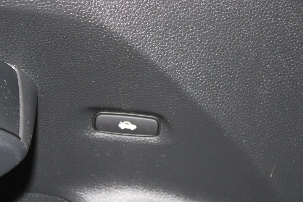 Used 2023 Honda Civic Sport image 7