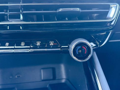 New 2026 Chevrolet Traverse Z71 w/ LPO, Floor Liner Package image 36