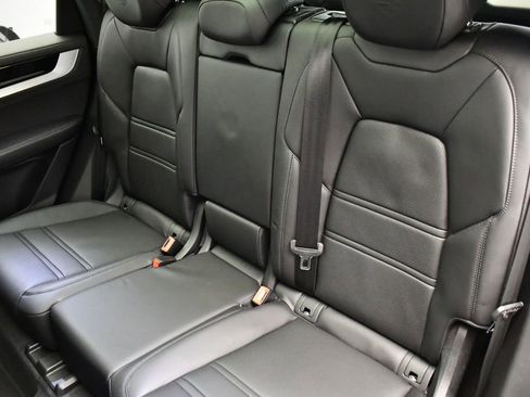 Used 2024 Porsche Cayenne S image 47
