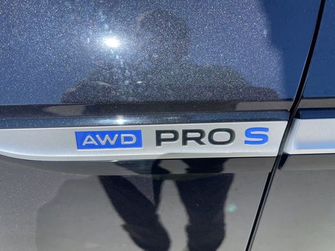 Used 2023 Volkswagen ID.4 Pro S image 7