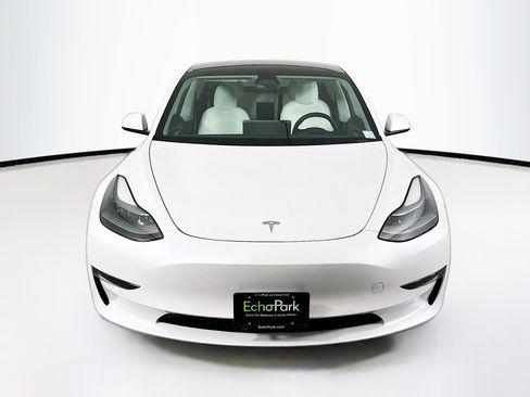 Used 2021 Tesla Model 3 Standard Range Plus image 2