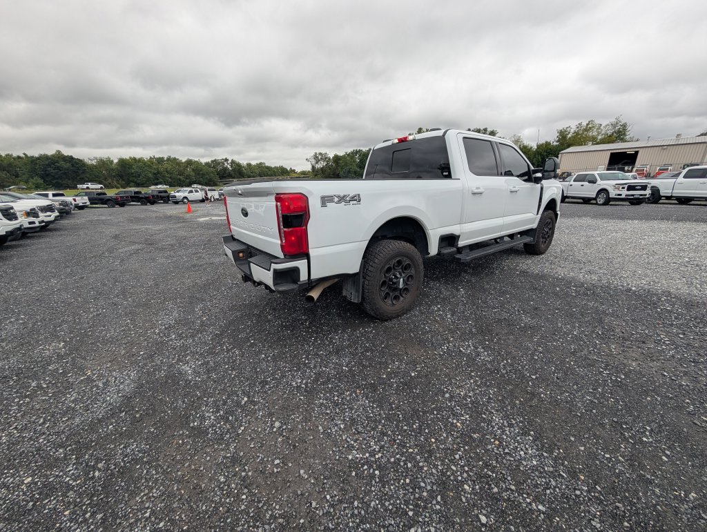 Used 2025 Ford F250 XLT w/ Black Appearance Package AWD/4WD image 9