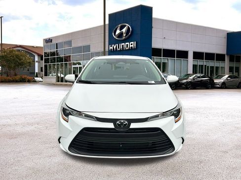 Used 2023 Toyota Corolla LE image 8