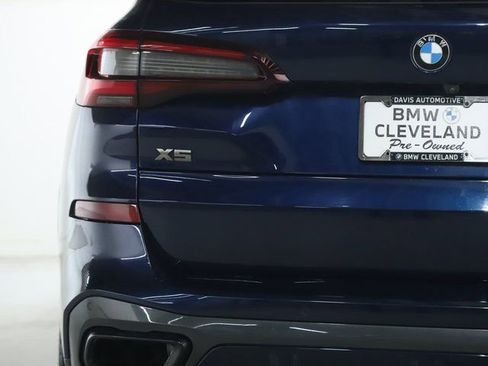 Used 2022 BMW X5 M50i w/ Climate Comfort Package image 47