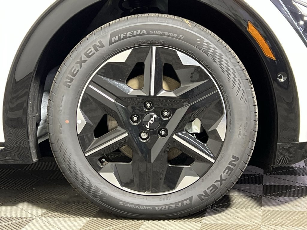 Used 2025 Kia EV6 Wind AWD/4WD image 10