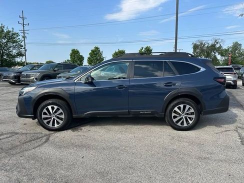 Used 2024 Subaru Outback Premium AWD/4WD image 4