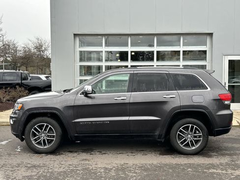Used 2018 Jeep Grand Cherokee Limited w/ Trailer Tow Group IV image 2