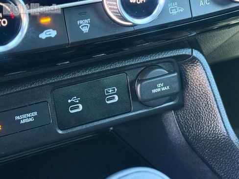 Used 2025 Honda Civic Sport image 24