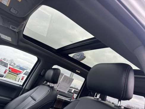 Certified 2020 Ford F150 Lariat w/ Equipment Group 502A Luxury image 29