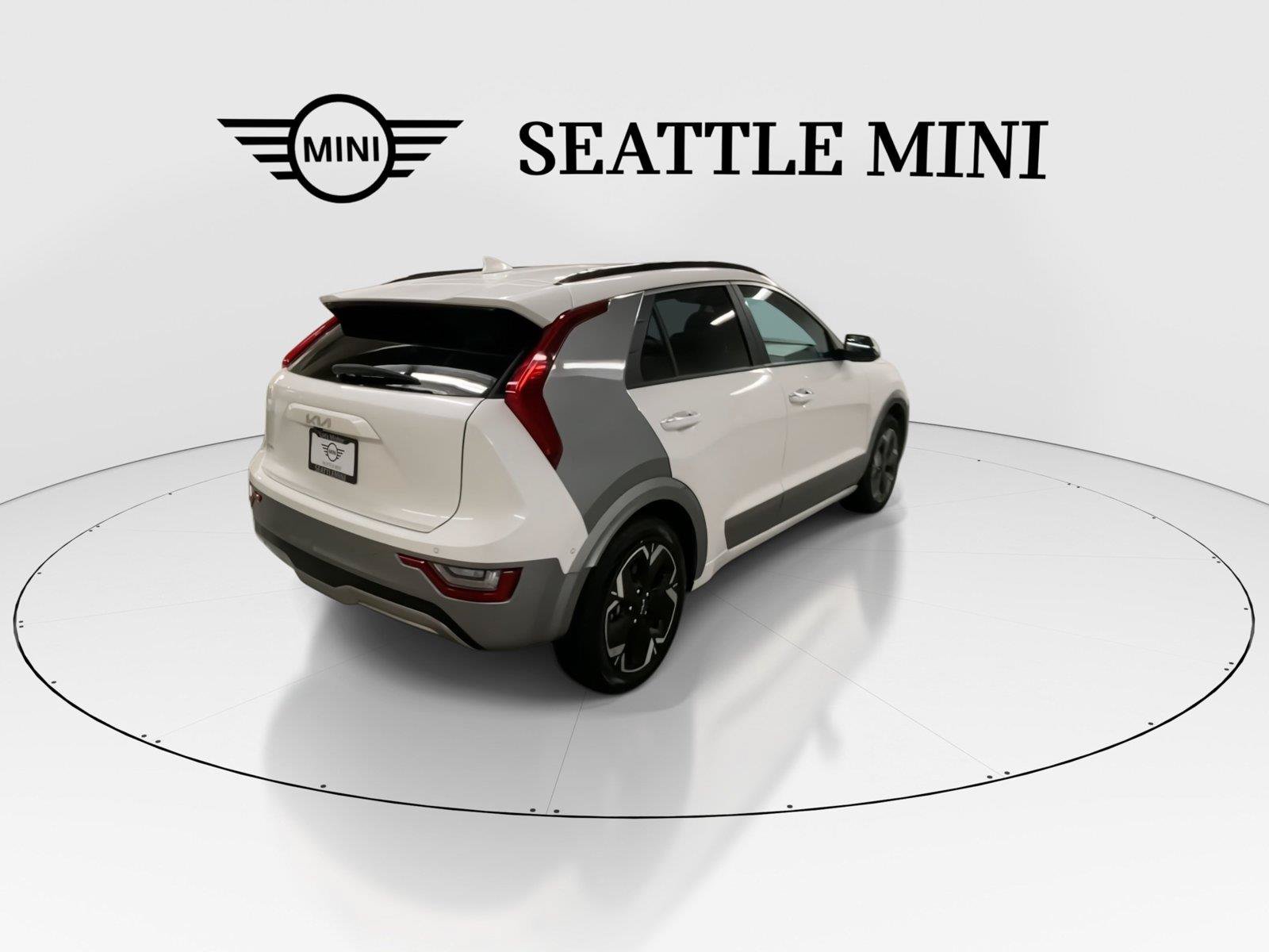 Used 2023 Kia Niro Wave w/ Wave Preserve Package FWD image 11