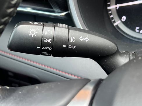 Used 2021 Toyota Highlander XSE image 33