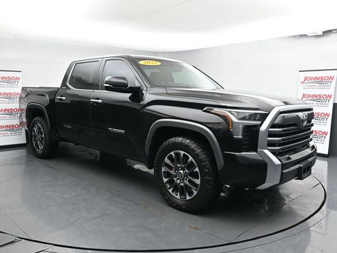 Used 2022 Toyota Tundra Limited image 2