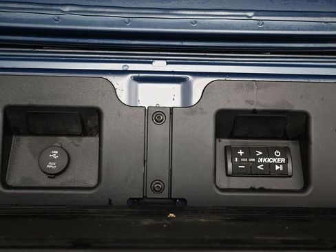 Used 2025 GMC Sierra 1500 Denali Ultimate AWD/4WD image 11