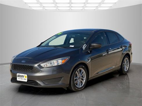 Used 2018 Ford Focus SE image 4