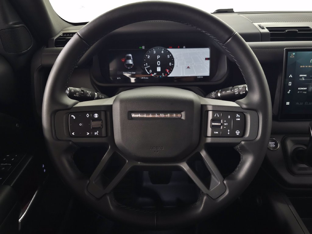Used 2025 Land Rover Defender 110 X-Dynamic SE AWD/4WD image 20