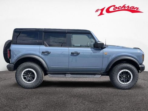 New 2025 Ford Bronco Badlands w/ Sasquatch Package AWD/4WD image 6
