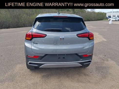 Used 2025 Buick Encore GX Preferred AWD/4WD image 7