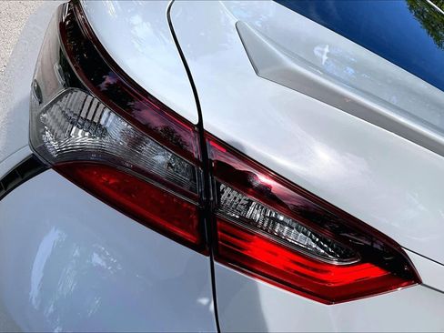 Used 2024 Toyota Camry SE image 29