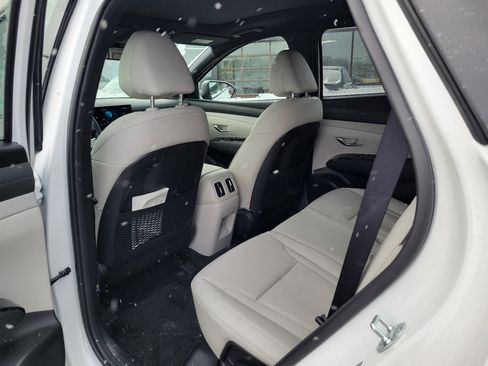 Used 2025 Hyundai Tucson Limited image 13