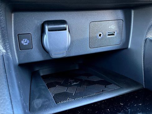 New 2025 Nissan Versa SV w/ Trunk Package image 18