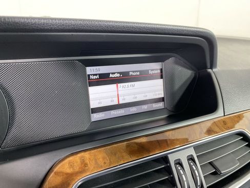 Used 2013 Mercedes-Benz C 300 4MATIC Sedan image 14