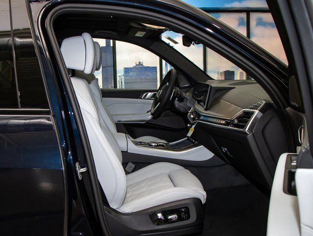 Used 2026 BMW X5 xDrive50e w/ M Sport Package AWD/4WD image 21