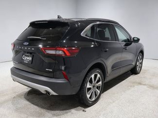 Used 2023 Ford Escape Platinum video 2