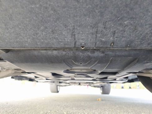 Used 2016 Mercedes-Benz GLE 350 GLE 350 Sport Utility 4D w/ Premium Package image 46