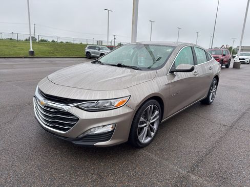 Used 2024 Chevrolet Malibu LT FWD image 1
