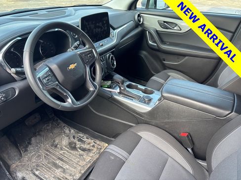Used 2024 Chevrolet Blazer LT w/ Convenience Package image 3